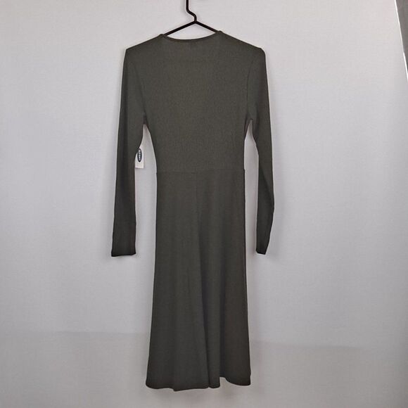 Ladies wrap front dress NWT - Picture 8 of 11